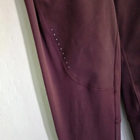 Lululemon Cold Weather Running Jogger Size 8 Garnet - Picture 5 of 10